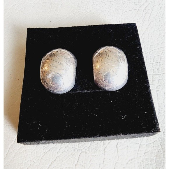 Unbranded Jewelry - Vintage Sterling Silver 925 Ornate Etched Chunky Pierced  Earrings